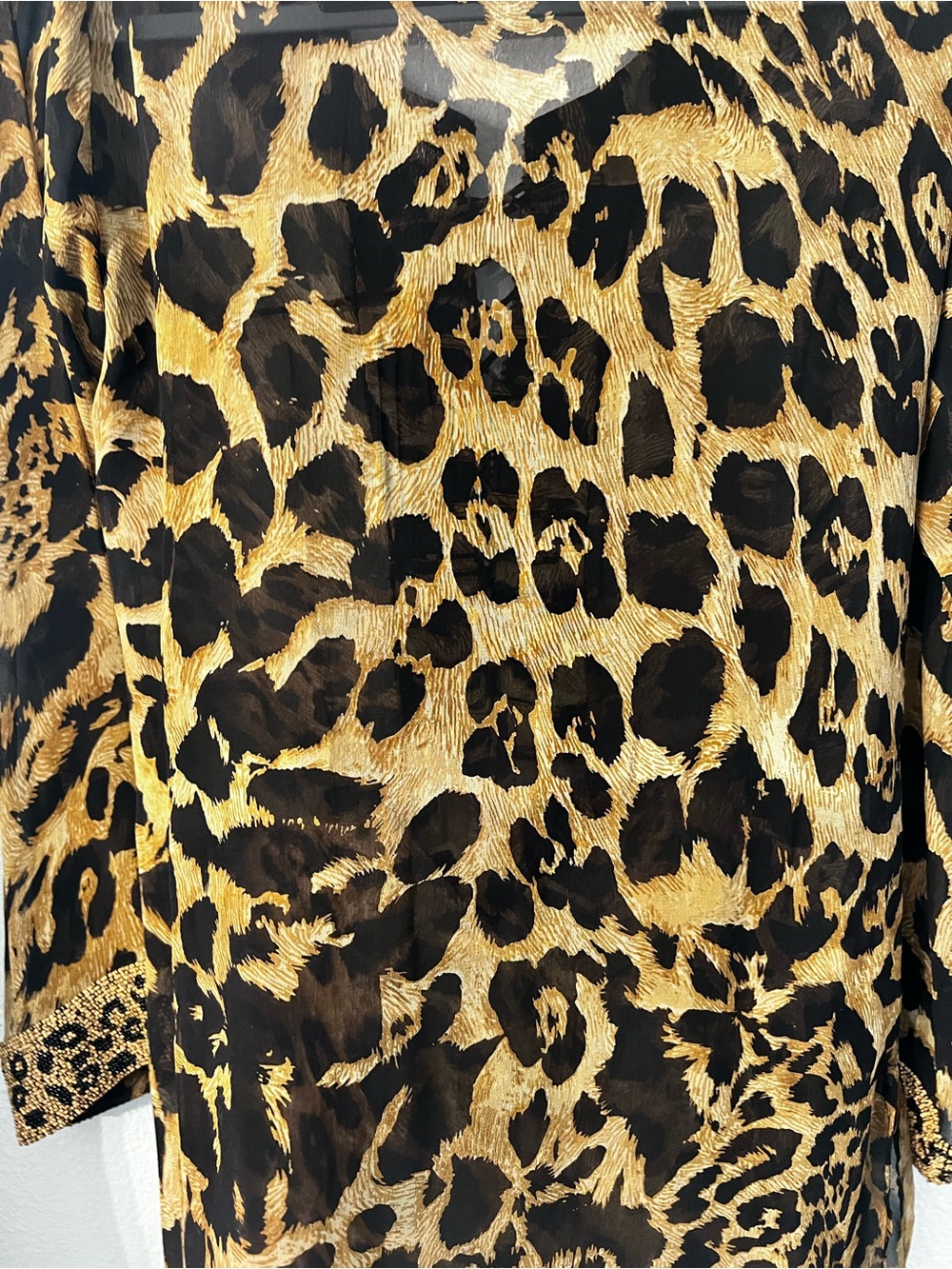 Jeannie McQueeny Black And Brown Leopard Print Silk Heavily Beaded Tunic
Medium - Picture 12 of 12